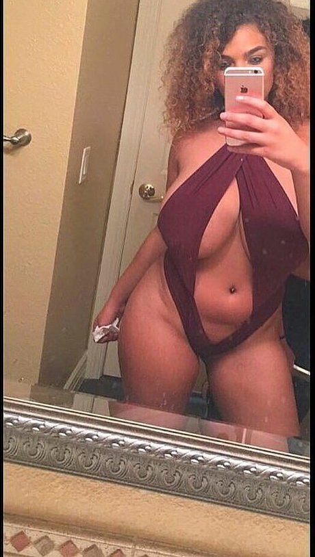 Itscarlenalee nude leaked OnlyFans pic