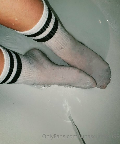 Lunascutefeet99 nude leaked OnlyFans photo #5