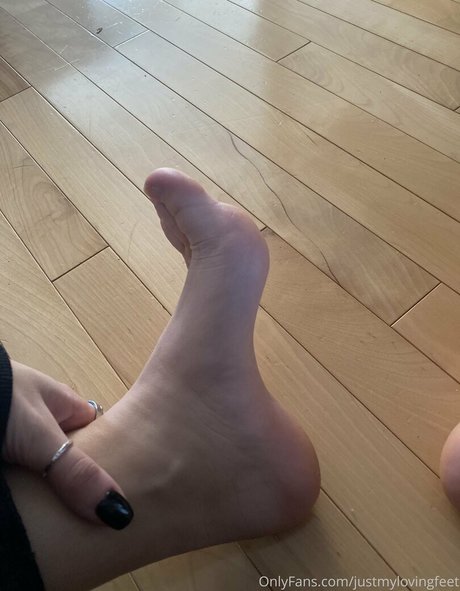 Justmylovingfeet nude leaked OnlyFans pic