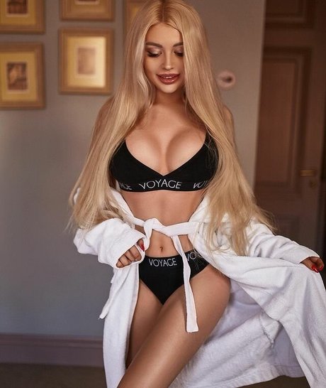 Anastasiiabod nude leaked OnlyFans photo #15