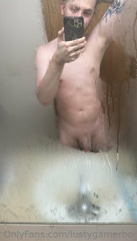 Lustygamerboi nude leaked OnlyFans pic