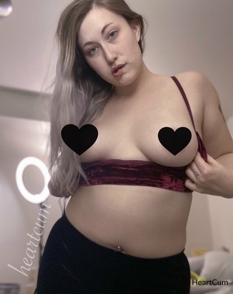 Heartcumtz nude leaked OnlyFans pic