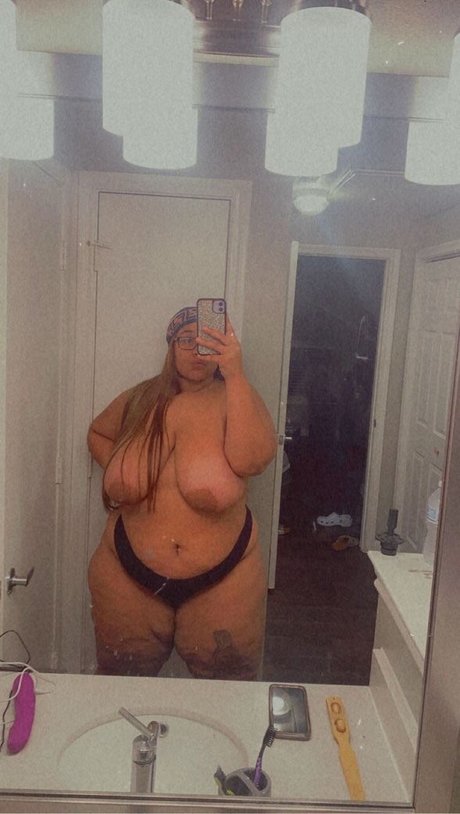 Sapphiiireee nude leaked OnlyFans photo #4
