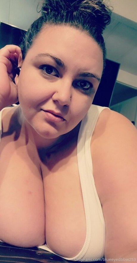 Blueeyedbbw253 nude leaked OnlyFans pic