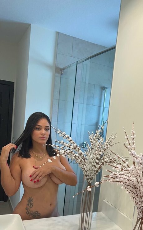 Jasmine Caro nude leaked OnlyFans pic