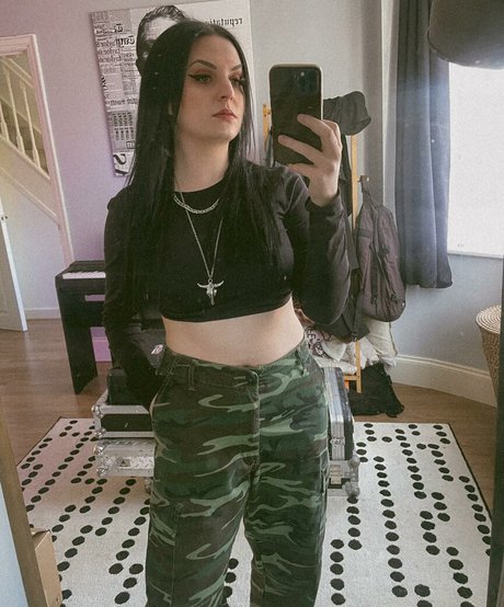 Emma Blackery nude leaked OnlyFans photo #40