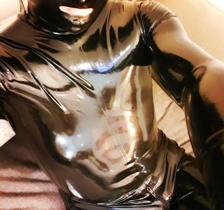 Neonlatex nude leaked OnlyFans pic