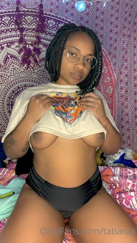 Tatiaraa nude leaked OnlyFans photo #27