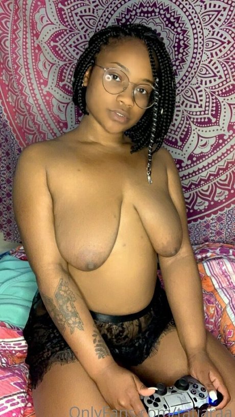 Tatiaraa nude leaked OnlyFans photo #29
