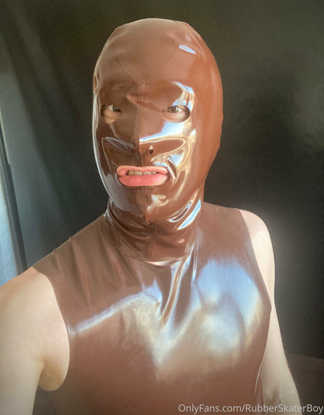 Rubberskaterboy nude leaked OnlyFans pic