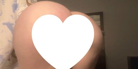 Bootybyshel2 nude leaked OnlyFans pic