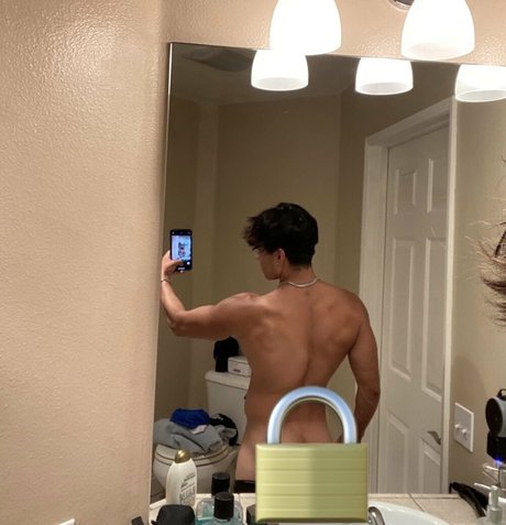 Prettyboyaedan nude leaked OnlyFans pic