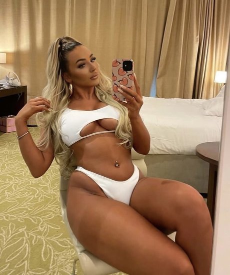 Beth Amelia nude leaked OnlyFans pic