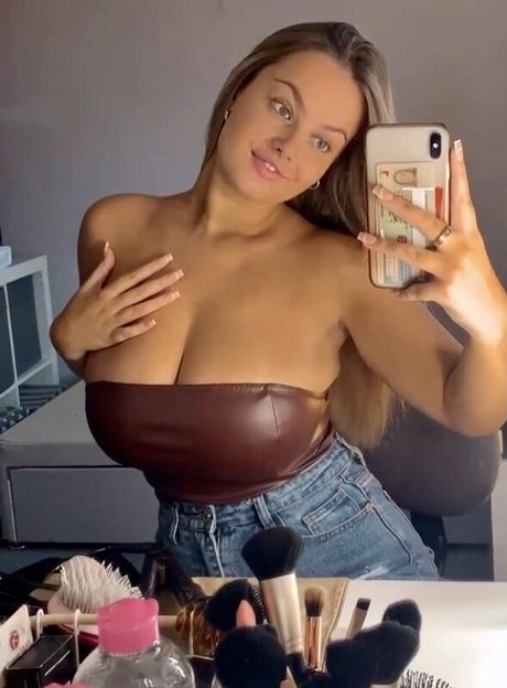 Leah Booth nude leaked OnlyFans pic