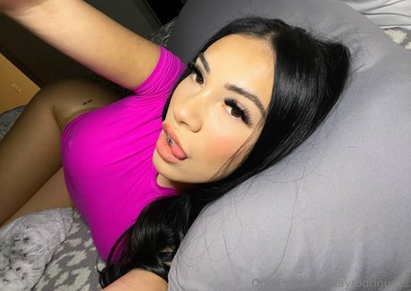 Tayrodriguezz nude leaked OnlyFans pic