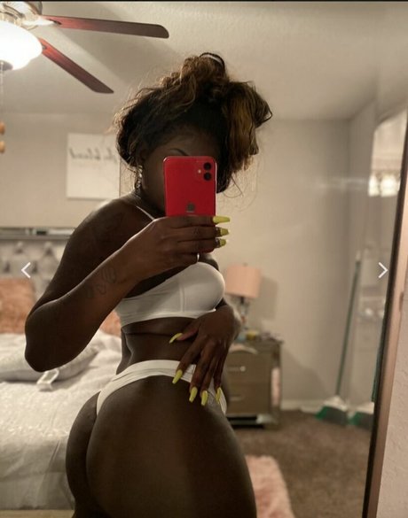 Doseofneez nude leaked OnlyFans pic