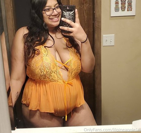 Lilpineapple16 nude leaked OnlyFans pic