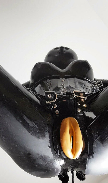 Rubberdollemma nude leaked OnlyFans pic