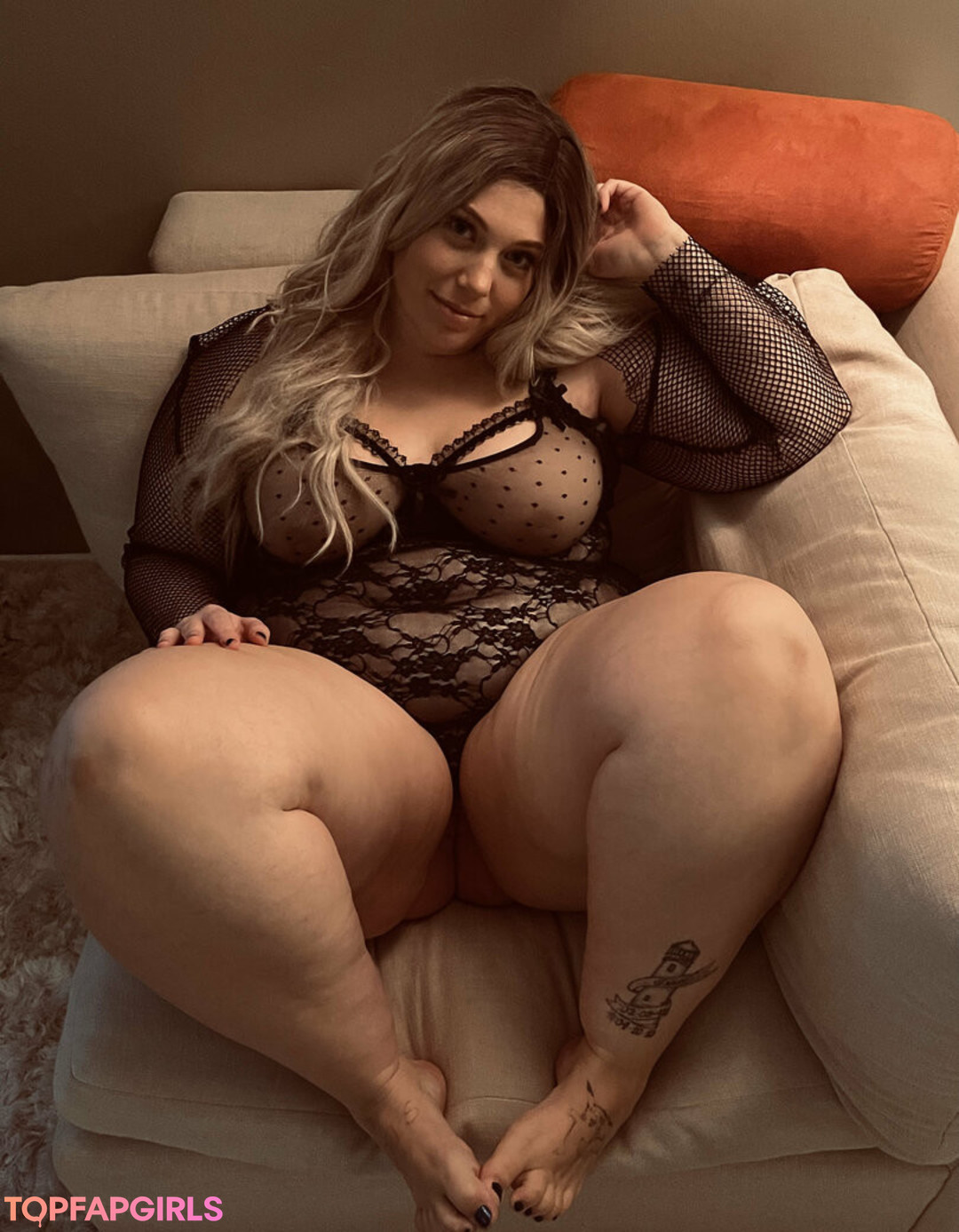 https://img.topfapgirls1.com/1/49/48273/bbwtarah/bbwtarah-19-1080px.jpg