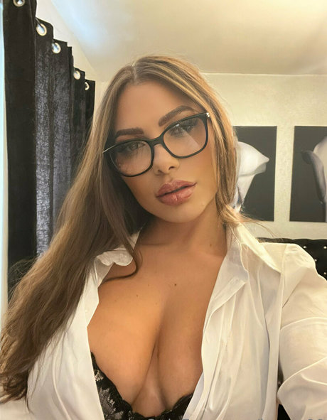 Kenza00 nude leaked OnlyFans pic