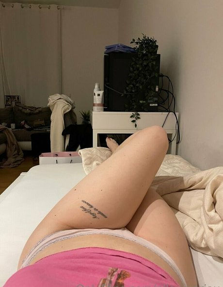 Ella Maria nude leaked OnlyFans pic