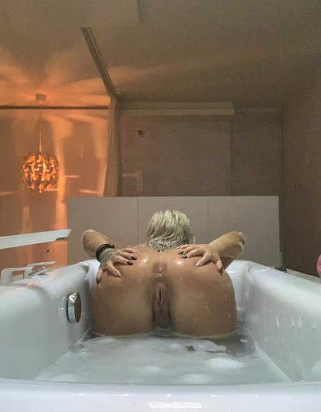 Rozsacinti nude leaked OnlyFans pic