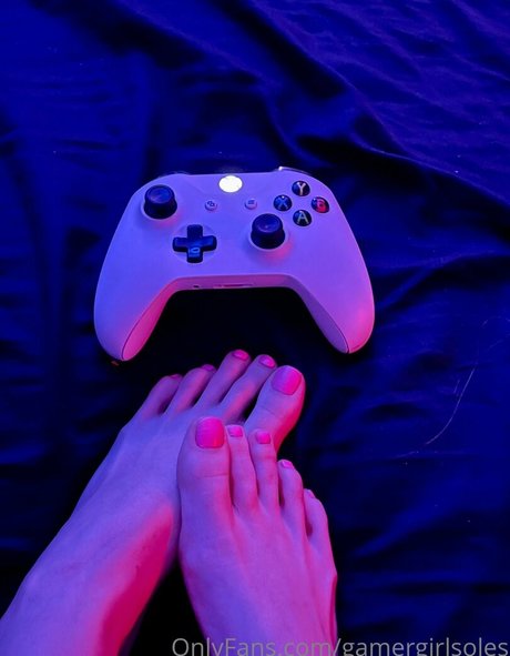 Gamergirlsoles nude leaked OnlyFans pic