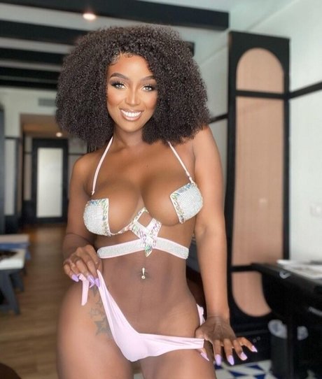 Amara La Negra nude leaked OnlyFans photo #8