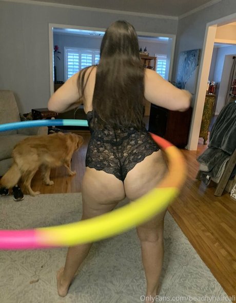 Beachyhaircali nude leaked OnlyFans pic