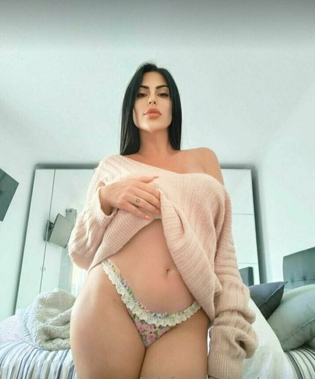 Alexatomasx nude leaked OnlyFans pic