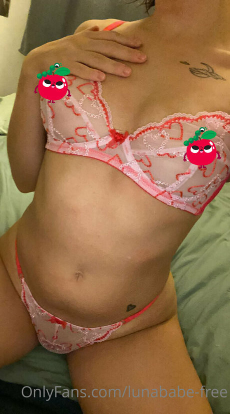 Lunababe-free nude leaked OnlyFans pic