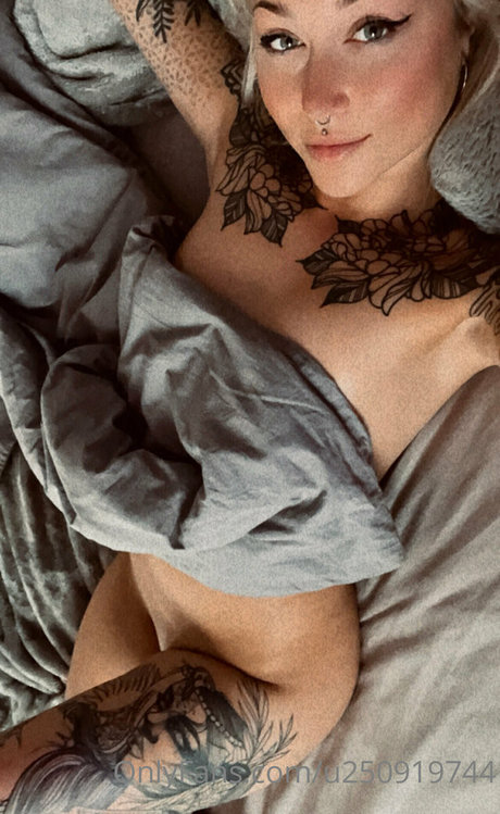 Sarahmeeeow nude leaked OnlyFans pic