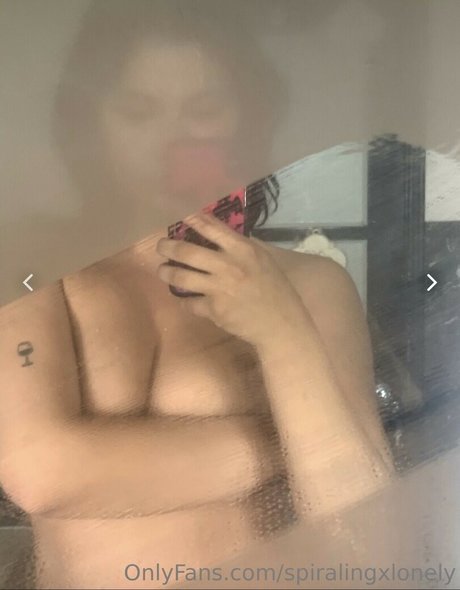 Spiralingxlonely nude leaked OnlyFans pic