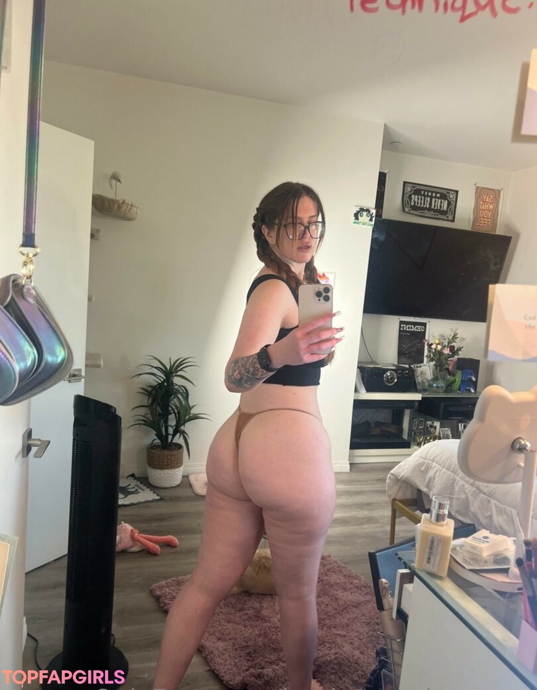 Iamheavynlyserene Nude Leaked OnlyFans Photo #4