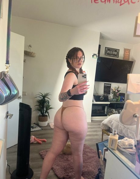 Iamheavynlyserene nude leaked OnlyFans pic