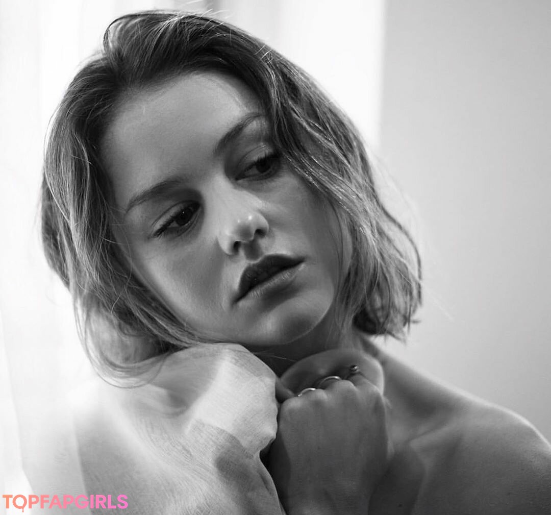 Isabelle Cornish Nude Leaked OnlyFans Photo #201