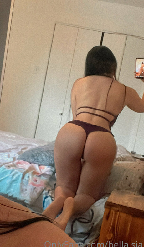 Bella.sia nude leaked OnlyFans pic