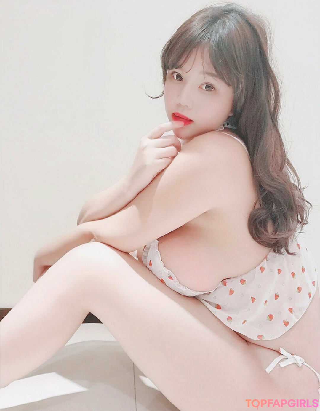 Picweiwei Nude Leaked OnlyFans Photo #22