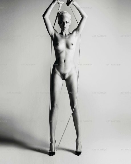 Amber Valletta nude leaked OnlyFans pic