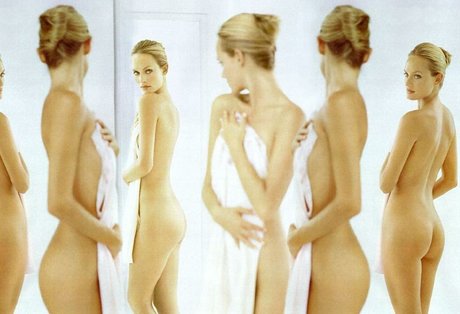 Amber Valletta nude leaked OnlyFans pic