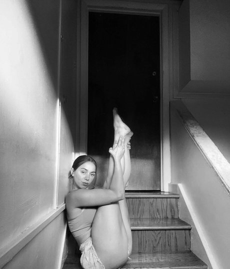 Scorpio Yoga Girl nude leaked OnlyFans photo #4