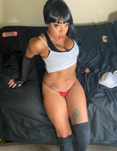 Leairis Cross nude leaked OnlyFans photo #14