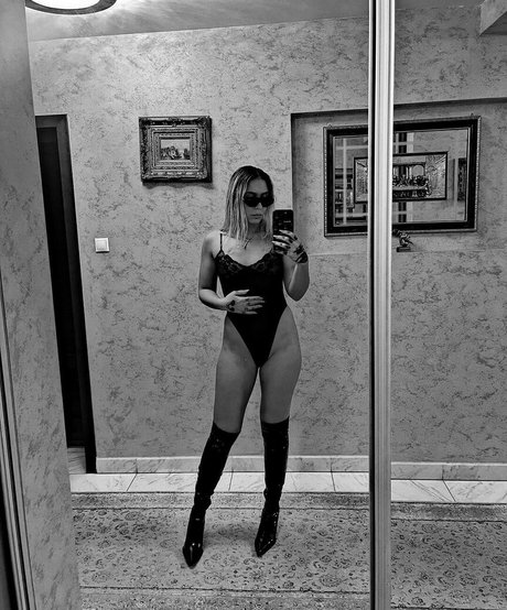 Emy Alupei nude leaked OnlyFans photo #1