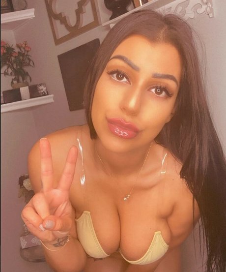 Delice Nadia nude leaked OnlyFans pic