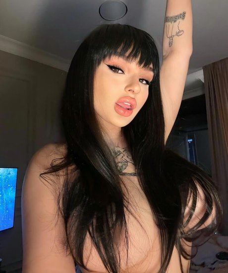 Vlasyaxx nude leaked OnlyFans pic