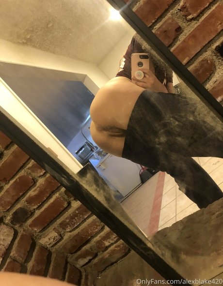 Alex Blake nude leaked OnlyFans pic