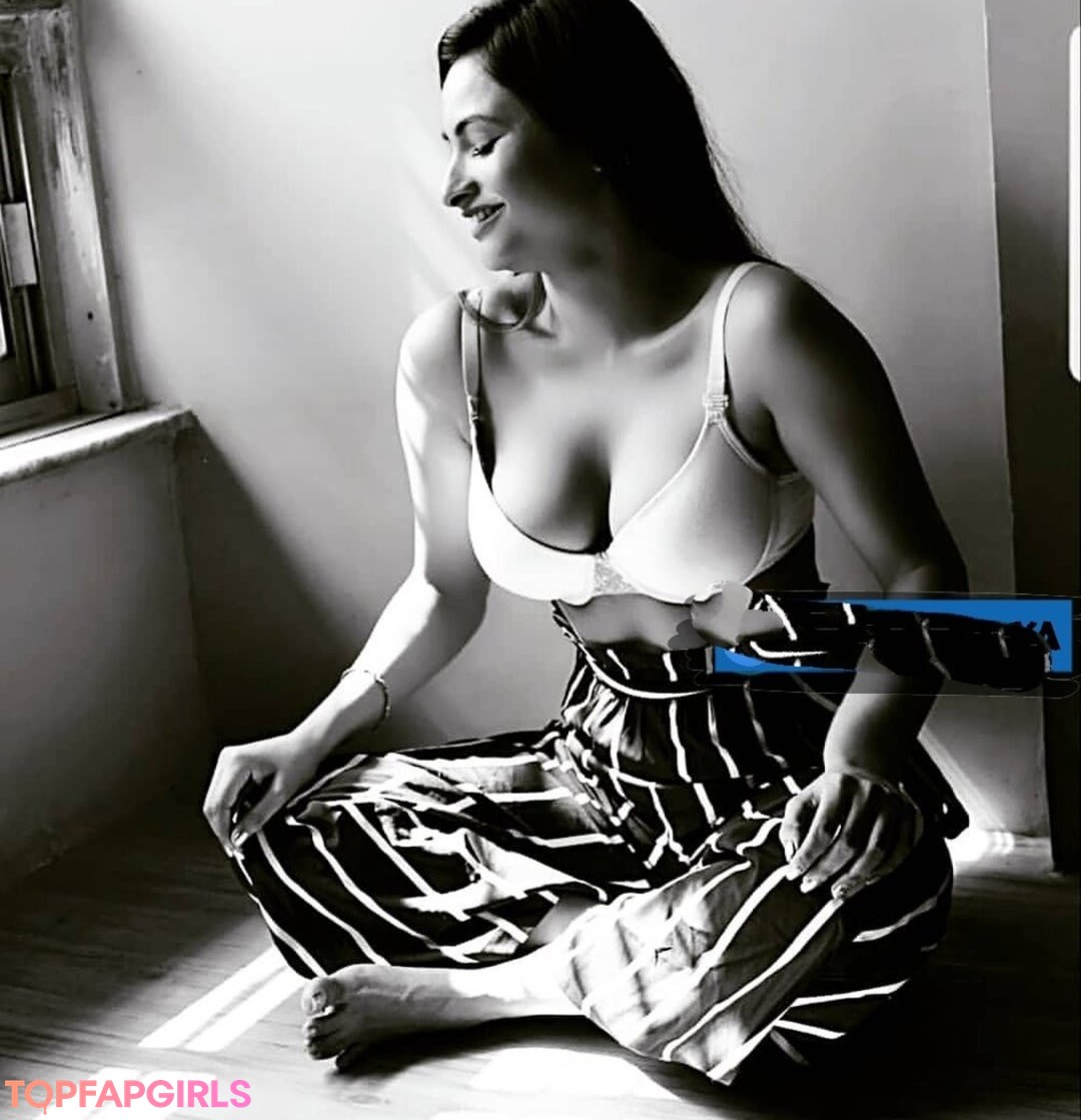 Desi NRI Nude Leaked OnlyFans Photo #29