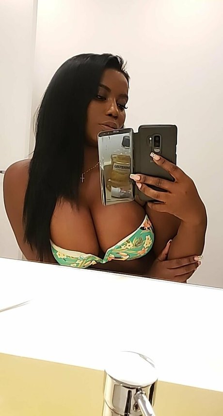 Missdeliciou_ nude leaked OnlyFans pic