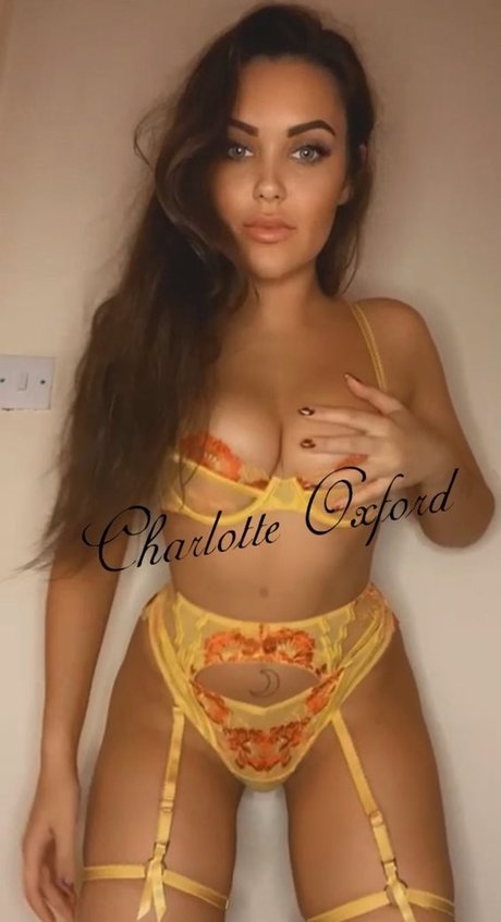 Charlotte Oxford nude leaked OnlyFans pic