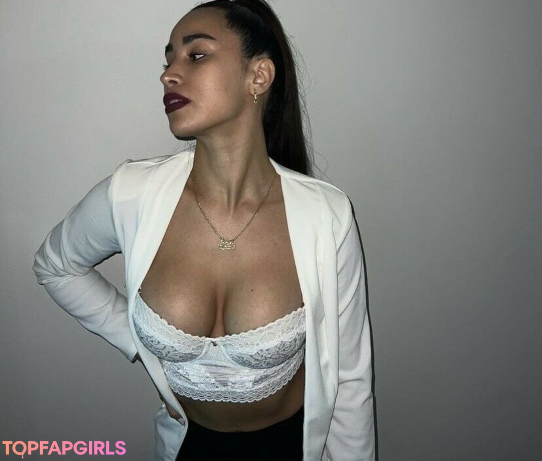 Nair Riveros Nude Leaked OnlyFans Photo #3